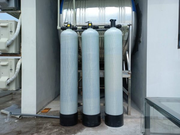 Cột lọc nước tổng sinh hoạt xử lý nước nhiễm tạp chất, canxi, nước có mùi hôi