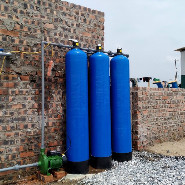 Bộ lọc nước giếng khoan lọc nước nhiễm phèn sắt màu vàng, mùi tanh